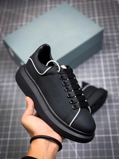 ALEXANDER MCQUEEN REFLECTIVE BLACK/BLACK/WHITE