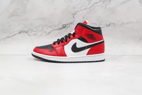 Air Jordan 1 Mid "Chicago Black Toe"