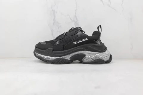 BALENCIAGA Triple S 1.0