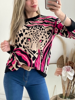 Sweater de bremer doble hilado con animal print y tigre - comprar online