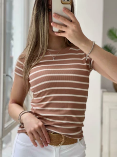 REMERA DE MORLEY RAYADA en internet