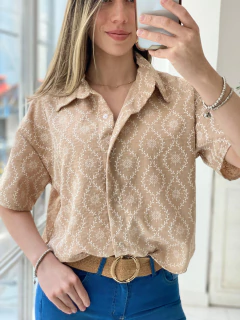 CAMISA SIMIL BORDADO - Maria Cruz
