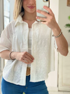 Imagen de CAMISA SIMIL BORDADO