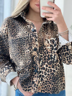 CAMPERA ANIMAL PRINT LARGA - Maria Cruz