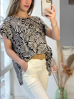 BLUSA ESTAMPADA - tienda online