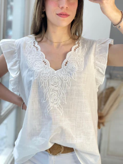 BLUSA DE LINO BORDADA - Maria Cruz