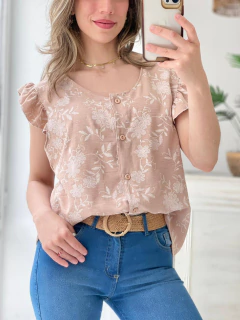 BLUSA ESTAMPADA CON BOTONES