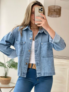 CAMPERA DE JEANS TIPO CAMISACO - tienda online