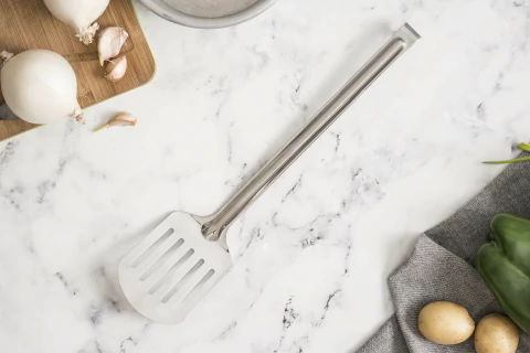 ESPATULA LARGA DE ACERO INOXIDABLE 35.7 LARGO