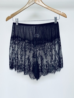 shortinho de renda preto - SH002