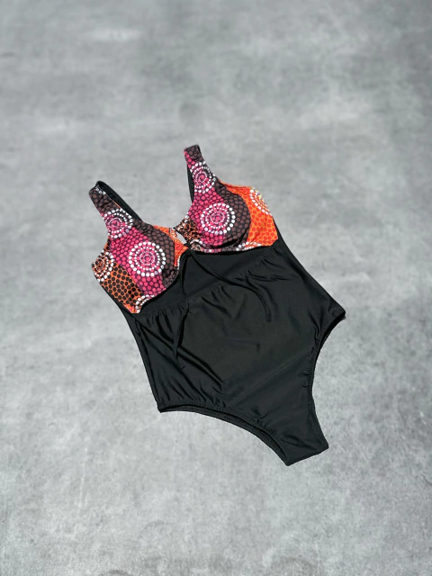 Malla ENTERIZA con frunce y cordon ESTAMPADA ♥ *PRENDA DE LIQUIDACIÓN SIN CAMBIO*