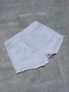 Short-pollera de JEAN blanco -rígido- ❤ en internet