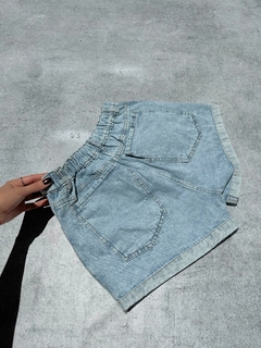 Short de jean MOM con elastico atras celeste claro-rigido-❤ en internet