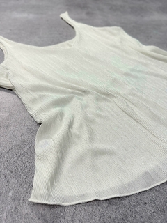 Musculosa PLISADA *PRENDA DE LIQUIDACIÓN SIN CAMBIO* en internet