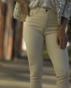 Imagen de Jeans Riffle Chupin Crudo REM304