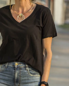 Remera Básica EDNA Negra - tienda online