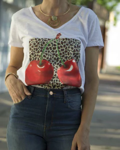 Imagen de Remera CHERRIES PRINT Blanca