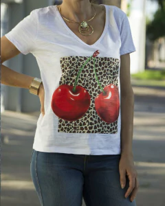 Remera CHERRIES PRINT Blanca - comprar online