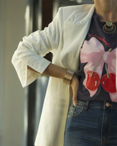 Remera GUINDAS Adoquin en internet