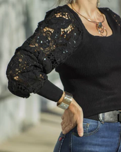 Imagen de Sweater AVERY Negro
