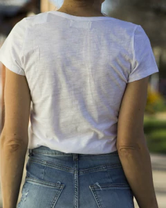 Remera Básica PLUMA Blanca en internet