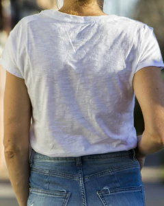 Remera Básica ADELE Blanca en internet