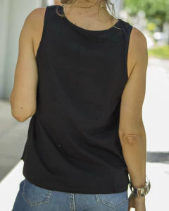 Blusa Musculosa DALLAS Negra en internet