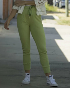 Babucha NELL Verde Lisa Con Puño