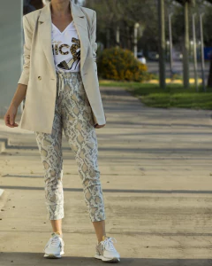 Babucha SNAKE Print Beige Con Puño [S=1] - comprar online