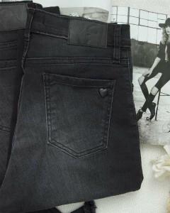 Jeans Riffle Oxford Cropped Negro R5140 - tienda online