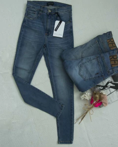 Jeans Riffle Chupin REM237 [26=S] ULTIMO DISPONIBLE