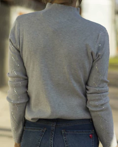 Sweater NESSY Gris en internet