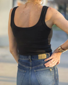 Remera Musculosa CONGO Negra en internet
