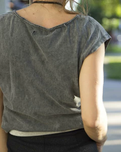 Remera HEAVEN Gris Nevado en internet