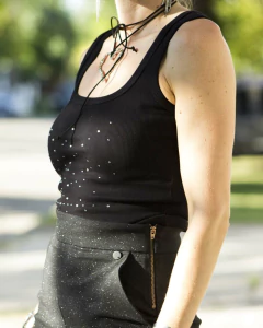 Remera Musculosa MERLINA Negra