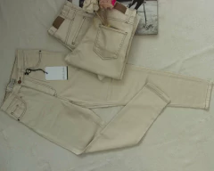 Jeans Riffle MOM Confort Crudo REM303