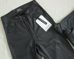 Jeans Riffle Chupin Engomado Negro R4918 [24=XS] - Yo Kiero