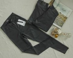 Jeans Riffle Chupin Engomado Negro R4918 [24=XS]