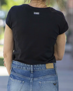 Remera Básica PHILLIE Negra en internet