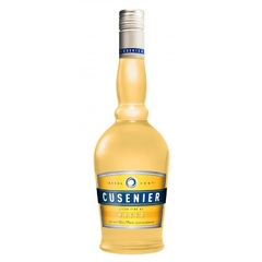 Licor Cusenier Huevo x 700 ml
