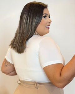 BODY PLUS SIZE COM MANGA DRI na internet