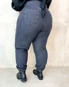 CALÇA JOGGER JEANS PLUS SIZE RAISSA - Amanditta Plus | Moda Feminina Plus Size