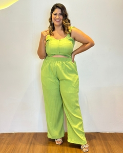 CONJUNTO PLUS SIZE CALÇA E CROPPED JULIANA VERDE - Amanditta Plus | Moda Feminina Plus Size