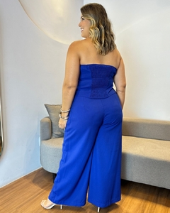 CONJUNTO PLUS SIZE CALÇA PANTALONA E BLUSA SEM ALÇA ZÍPER FRONTAL SAMMY AZUL na internet