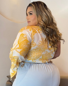 CROPPED PLUS SIZE MANGA MULA JADE AMARELO na internet