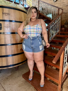 SHORT JEANS PLUS SIZE CÓS DESFIADO TINA - comprar online