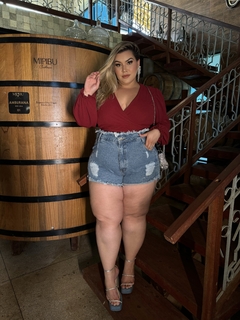 SHORT JEANS PLUS SIZE CÓS DESFIADO TINA na internet
