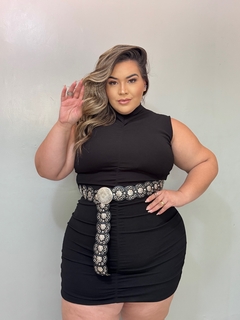 VESTIDO PLUS SIZE TUBINHO CARLA - Amanditta Plus | Moda Feminina Plus Size