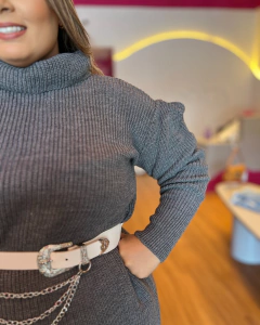 VESTIDO PLUS SIZE TRICOT CINZA LALA na internet