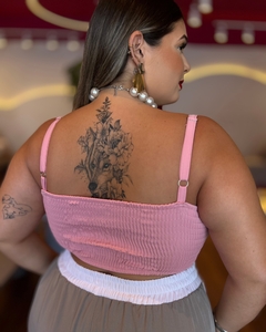 CROPPED PLUS SIZE ALÇA DEBORA ROSA CLARO na internet